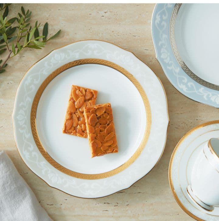 ノリタケ 食器 ハンプシャーゴールド＆エモーション ペアセット 2人用