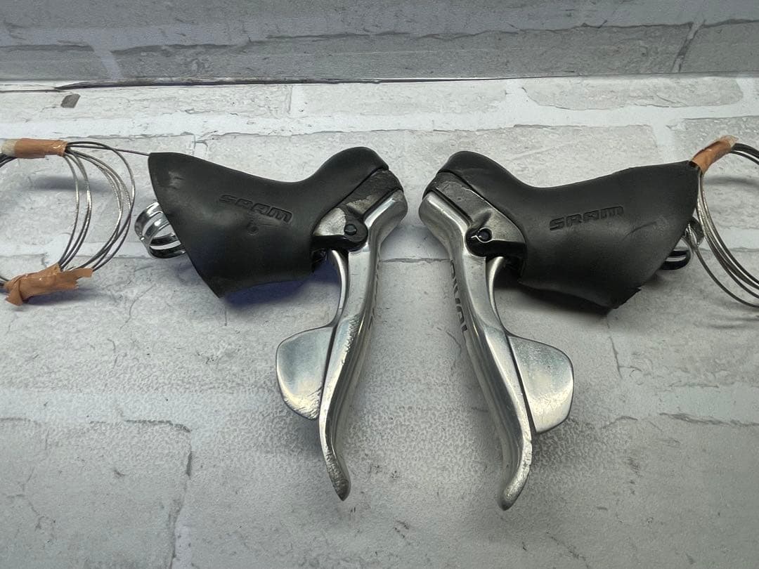 SRAM RIVAL デュアルコントロールレバー