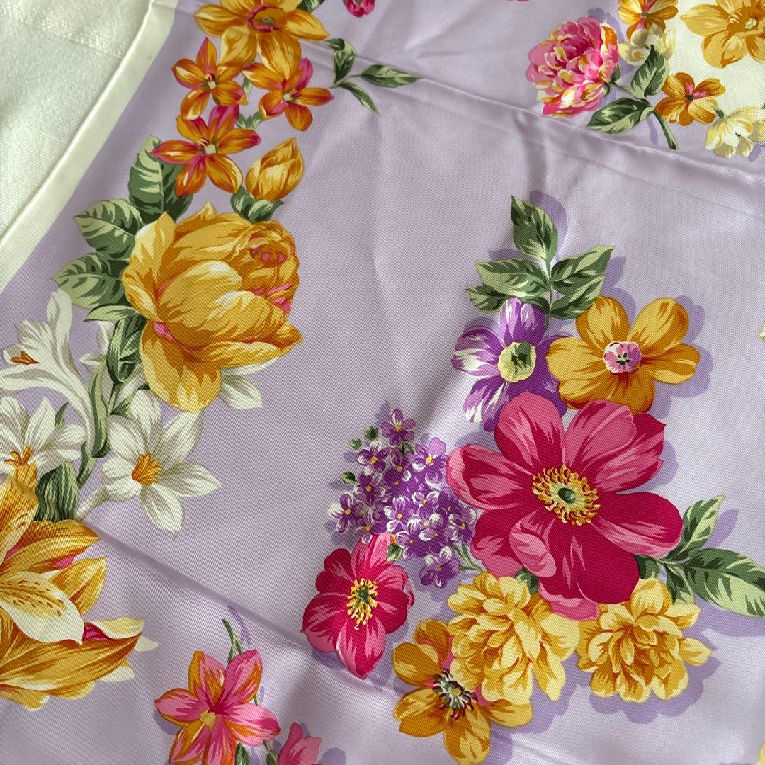 Christian Dior シルク　スカーフ　花柄　クリスチャンディオール鐘紡