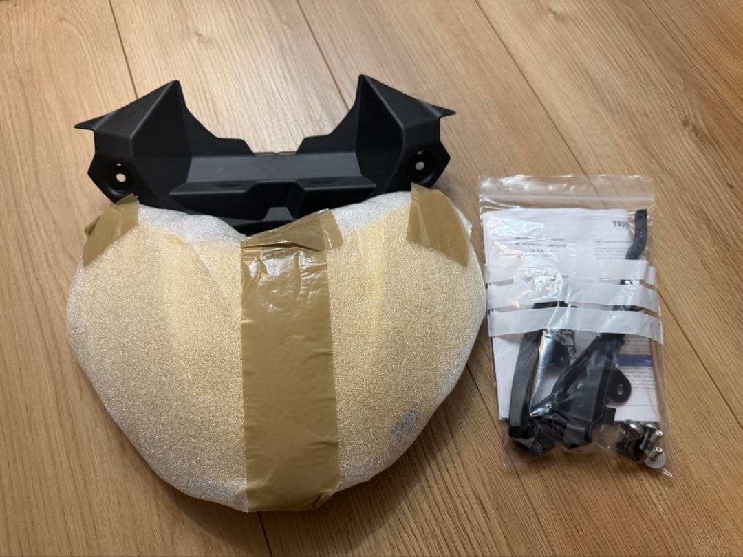 【純正】TRIUMPH フライスクリーンキット ストリートトリプル765RS