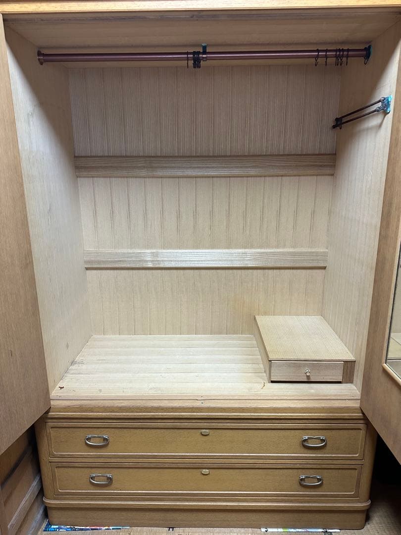 桐タンス 洋服ダンス　2引き出し 鍵付き