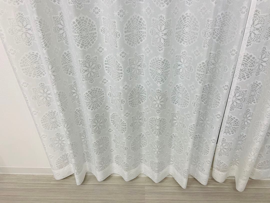 ふくちゃん大好きだよ　レースカーテン　2セット