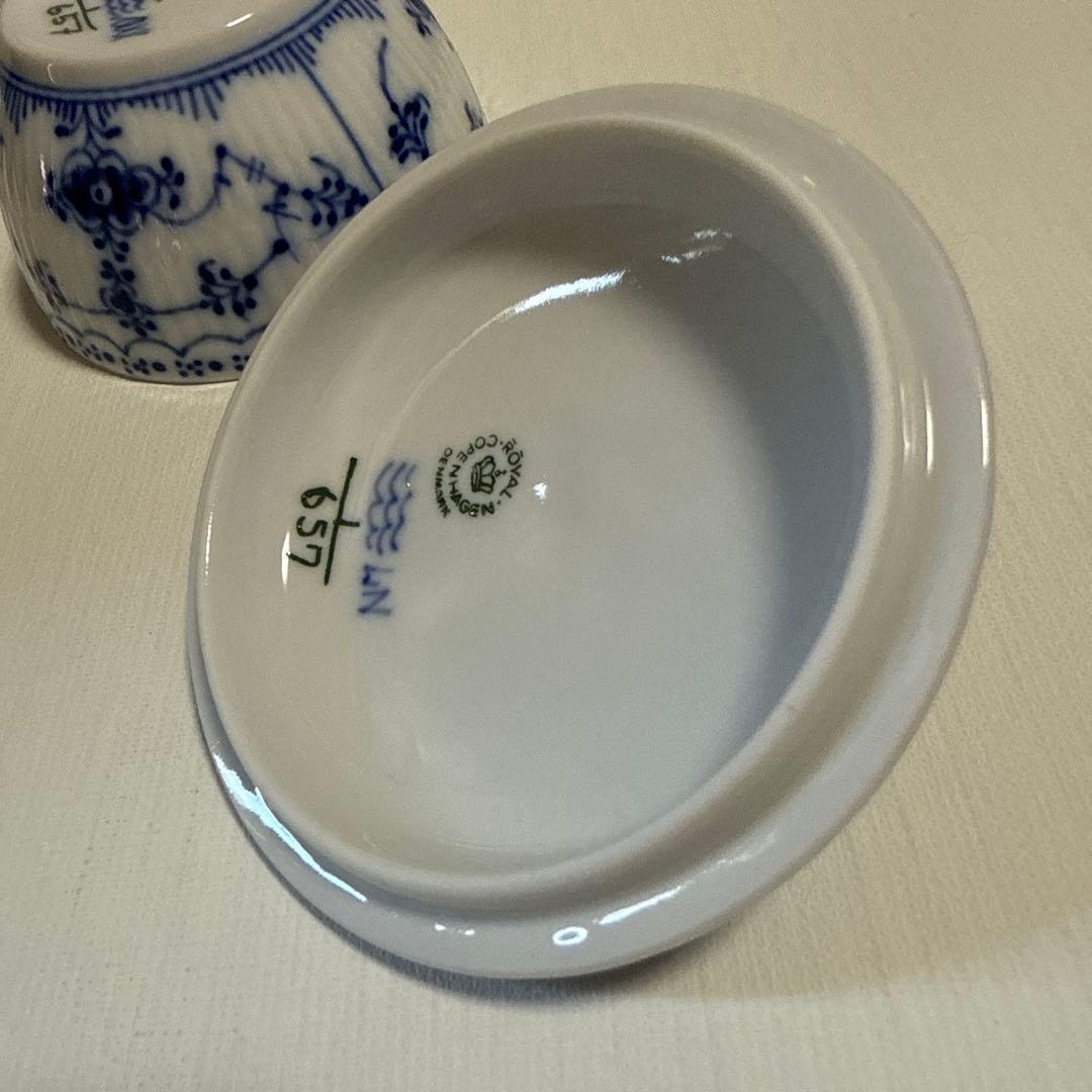 ブルーフルーテッド ハーフレース ボウル&ソーサー蓋つき