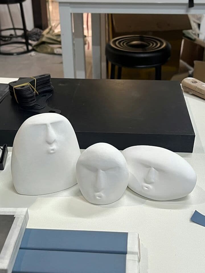 ホワイト顔形状置物3つセット