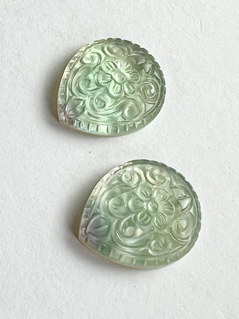 よしみ❤️フローライト　マザーオブパール　カービング　14kgfピアス