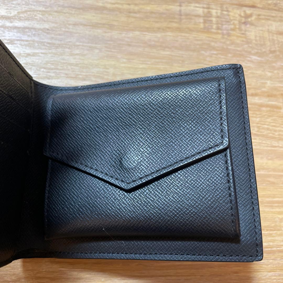 ルイヴィトン二つ折財布