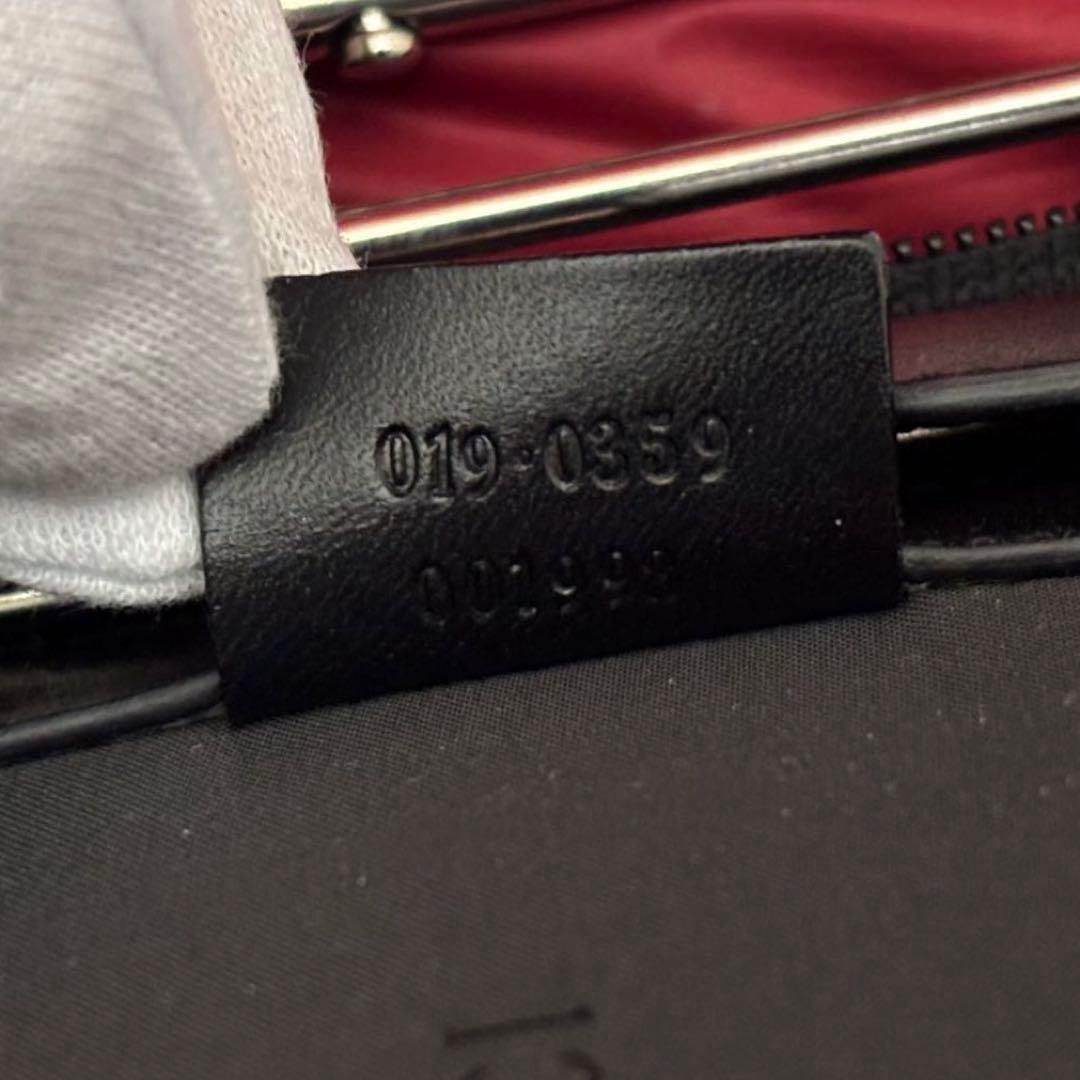 希少！GUCCI☆ネクタイケース！・カバー ！トラベル　未使用級❗️