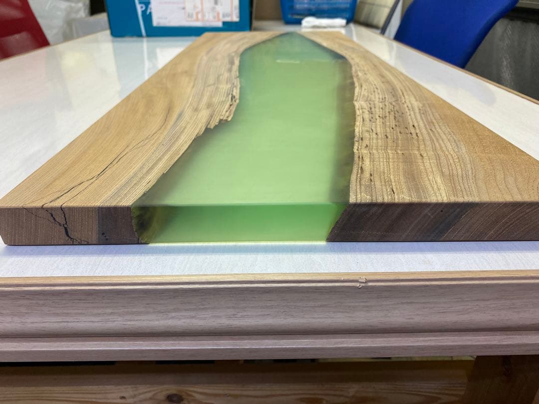 レジン家具
