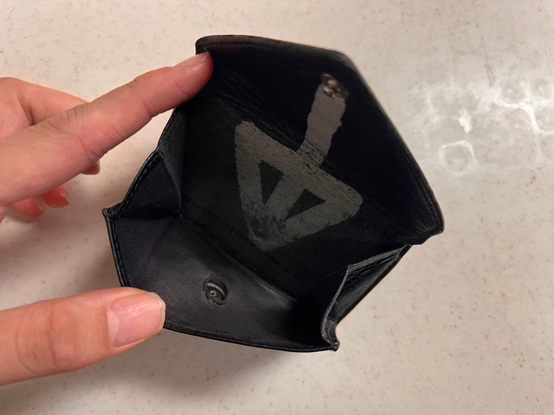 BALENCIAGA グラフィティ レザー三つ折り財布