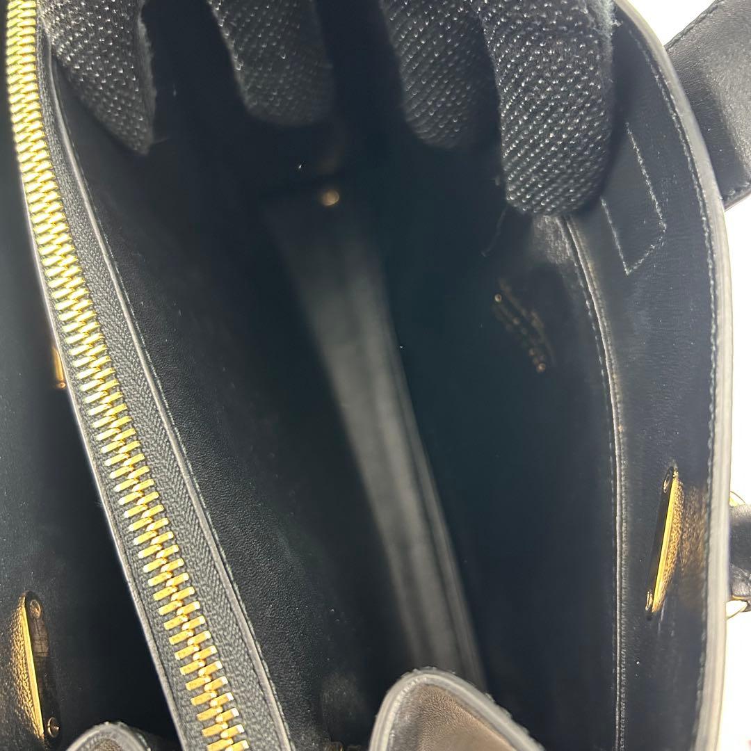 【美品】フェラガモ　ハンドバッグ　トートバッグ　レザー　ジュリエット　ガンチーニ