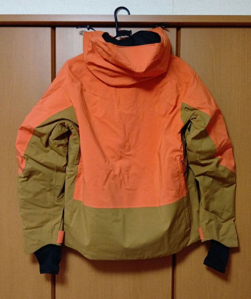 MIZUNO 　ミズノ　スキーウェア　2024モデル　 ウェアМ、パンツLサイズ