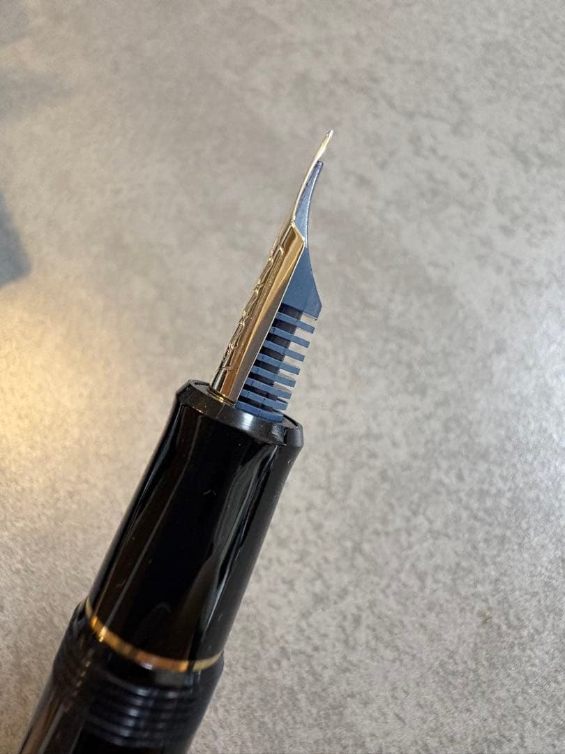 パイロット 万年筆 カスタム743 ブラック 極細字 EFニブ 15号 14K