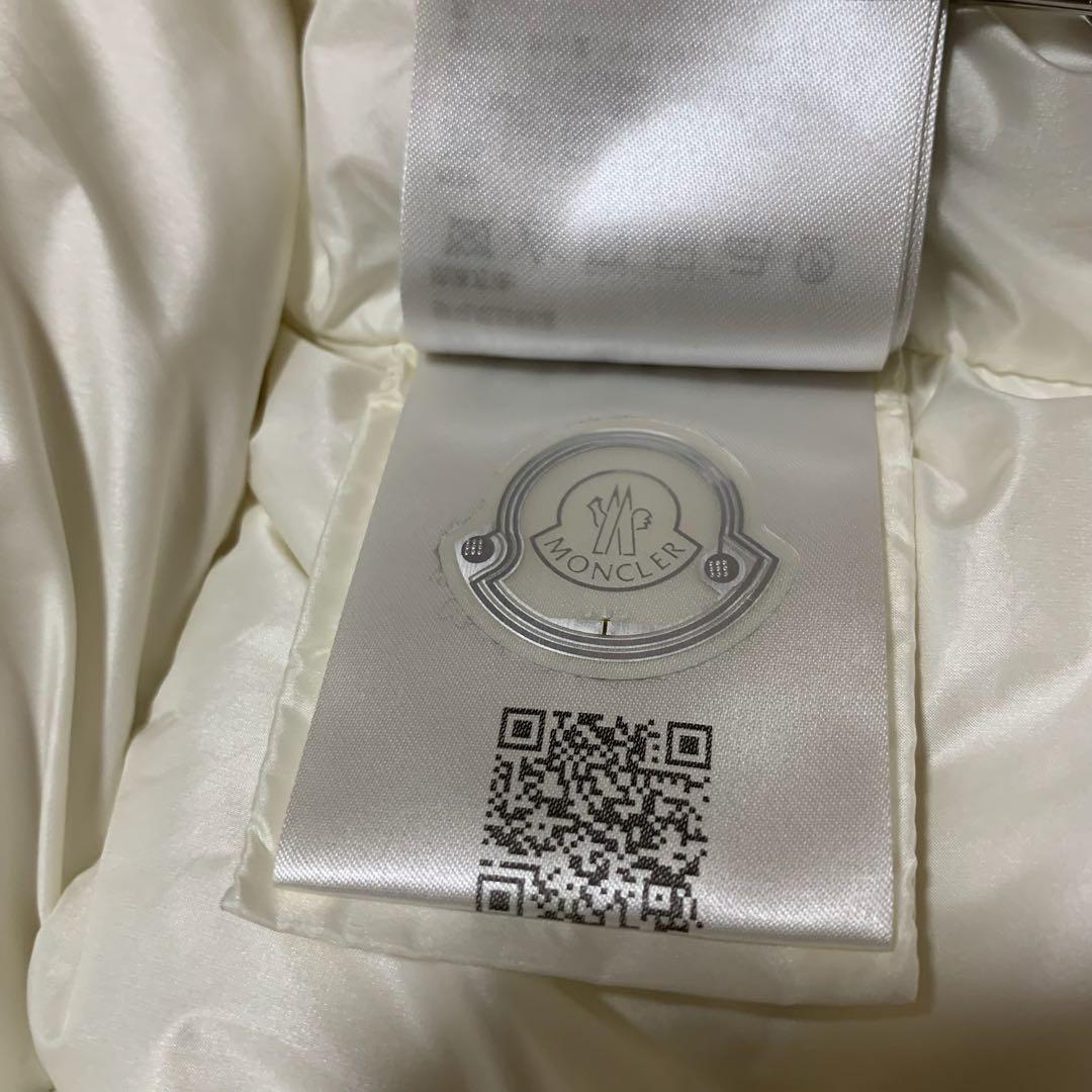 美品⭐️モンクレール　ファーダウンベスト　GALLINULE 白 4D268