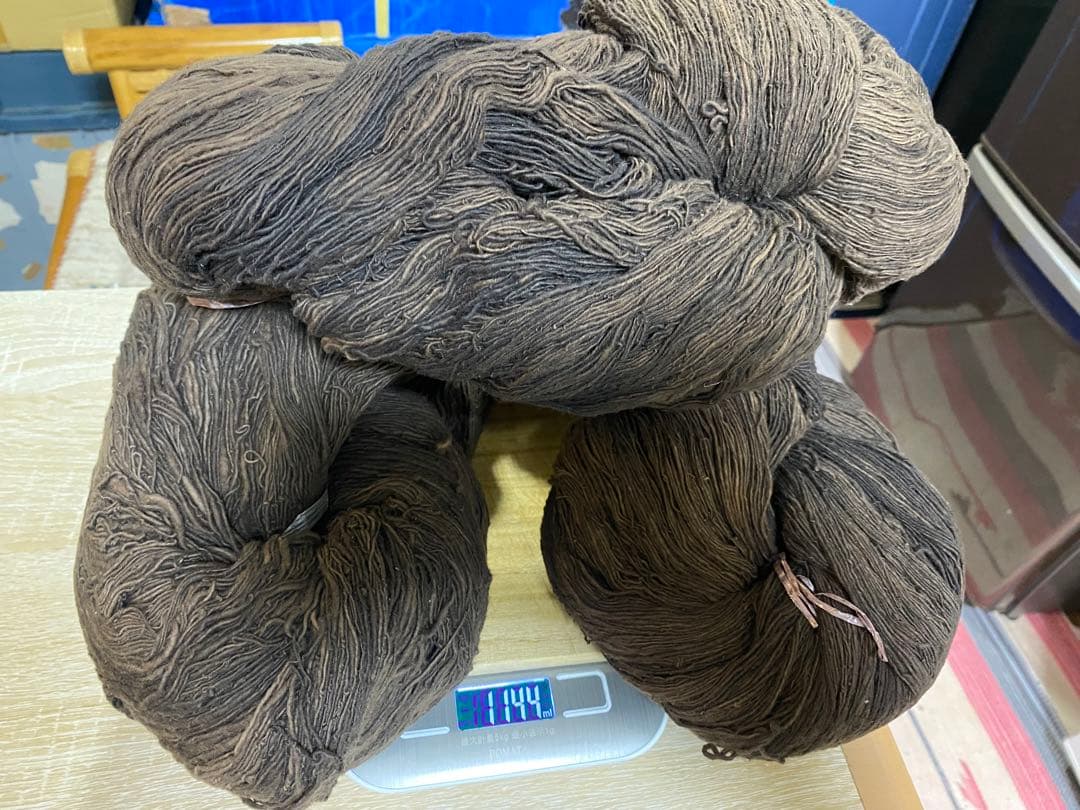 訳あり　RWDORO−Y01 カリン泥染め木綿糸*1,144g　手紡糸