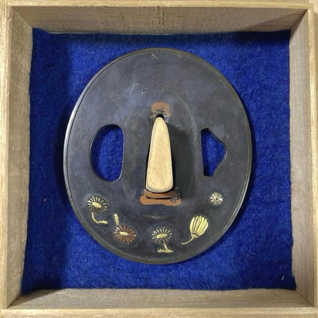 B-32 鍔　武具　刀装具　金銀象嵌　銅製　刀　装飾品　美術品　工芸品　骨董品