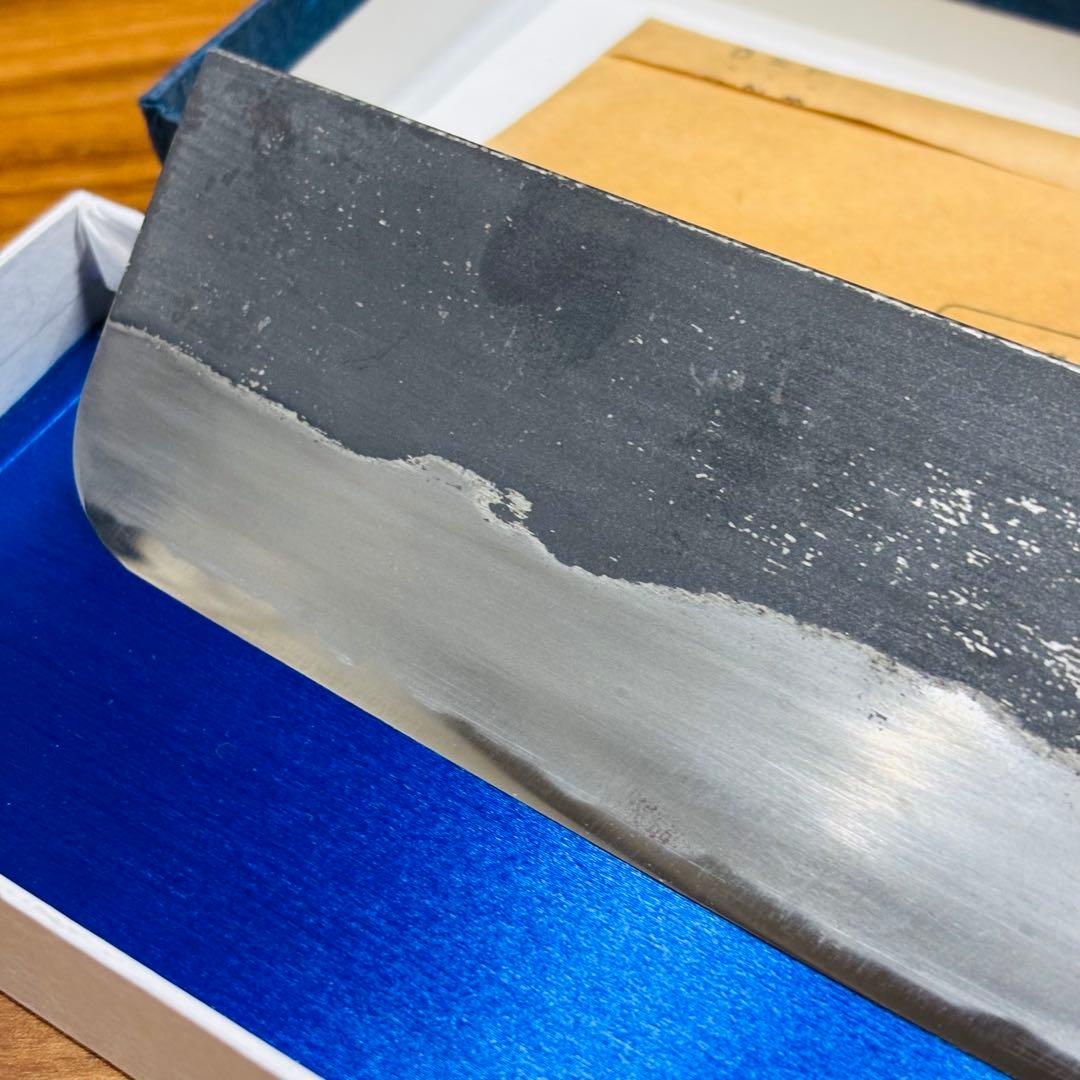 重房　包丁　三条鍛冶　飯塚解房　(銘/重房) 165mm 菜切包丁　黒打ち仕様