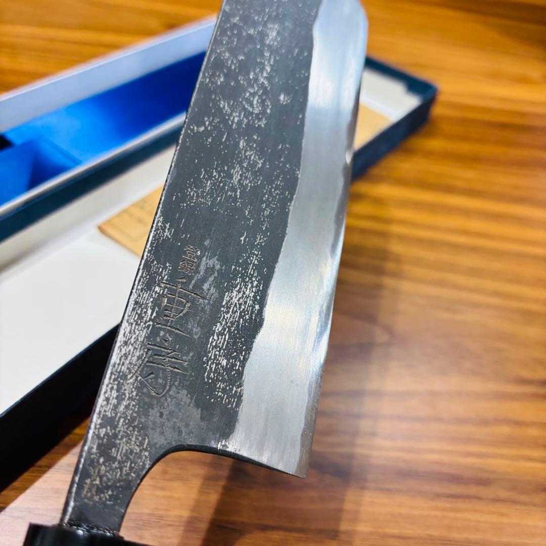 重房　包丁　三条鍛冶　飯塚解房　(銘/重房) 165mm 菜切包丁　黒打ち仕様