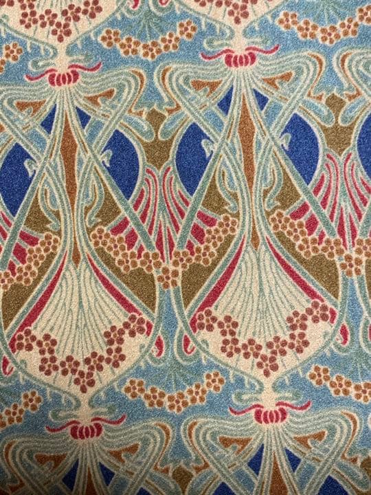 リバティ　生地　光沢あり