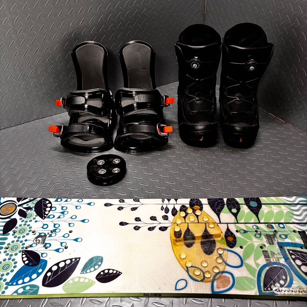 【レディース】SALOMON LOTUS 142cm ボアブーツ付き3点セット！