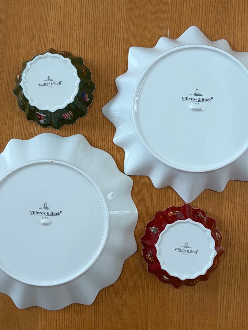 Villeroy & Bochビレロイ&ボッホ クリスマスデザイン皿4枚 陶器皿