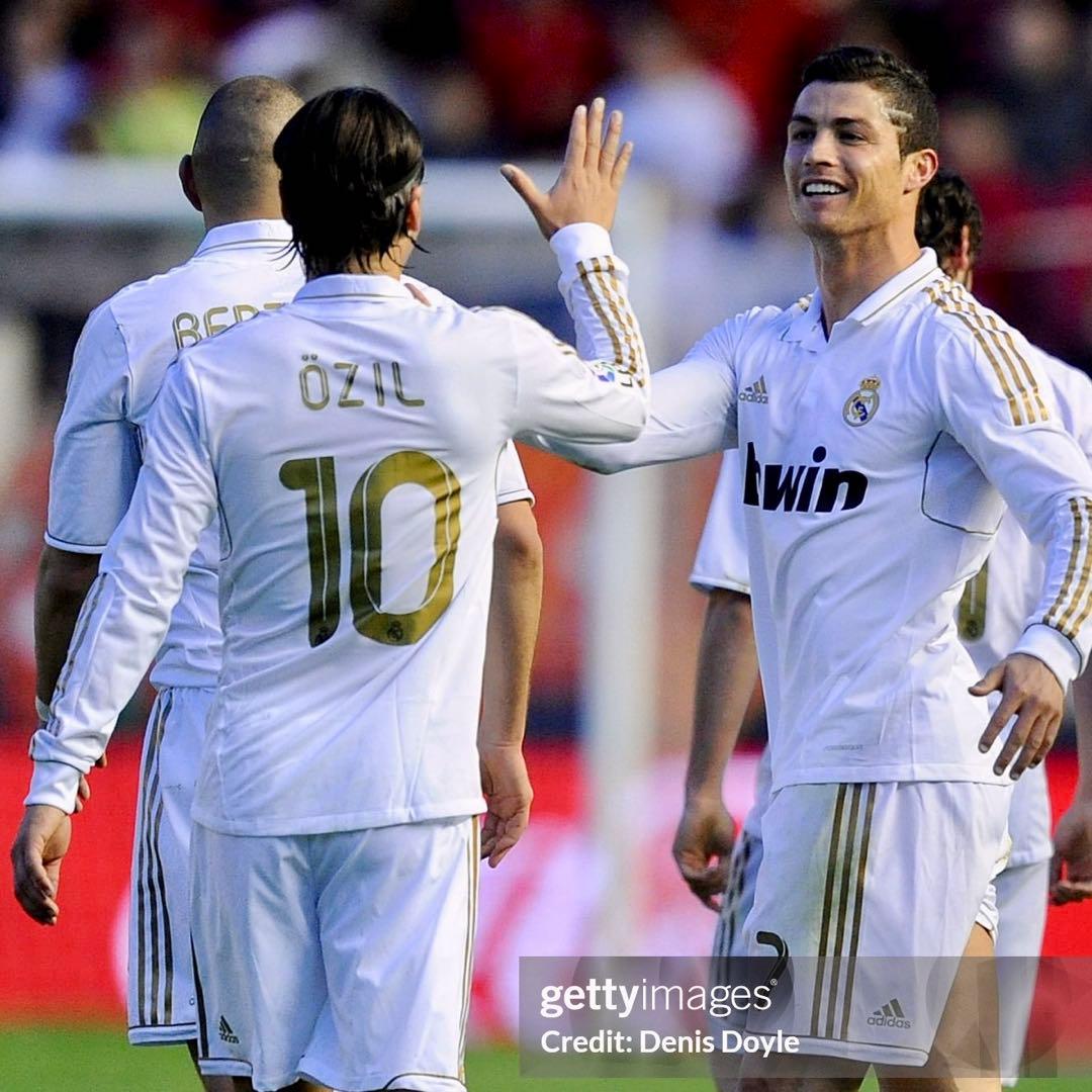 【新品/タグ付き】11/12 レアル・マドリード ♯10 エジル【Mサイズ】