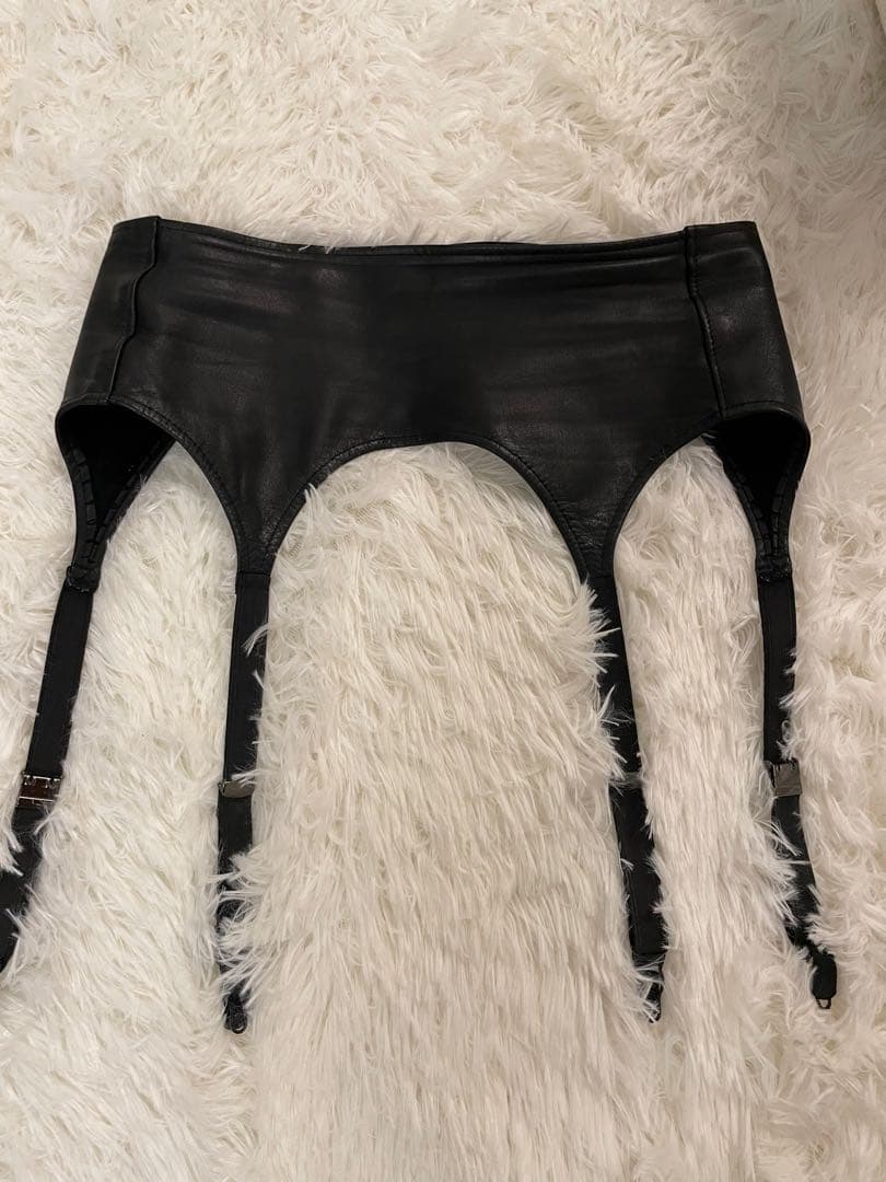 SM 黒 レザー ガーターベルト　レザー　フェチ