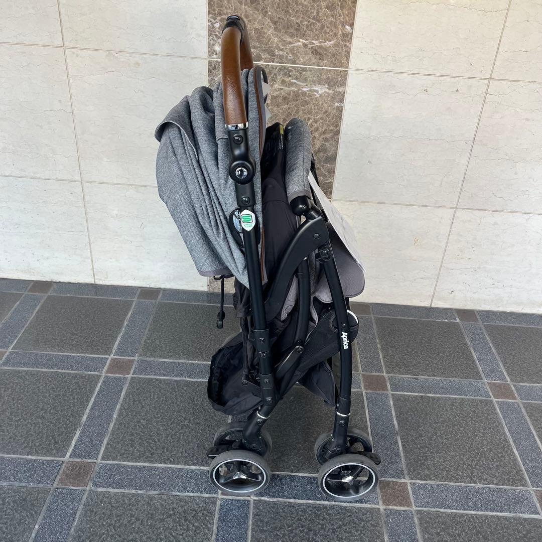 【美品】限定 アップリカ ラクーナビッテクッション ベビーカ2021年製