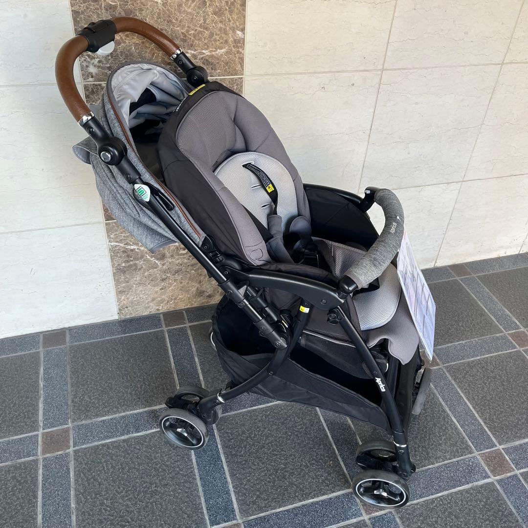 【美品】限定 アップリカ ラクーナビッテクッション ベビーカ2021年製