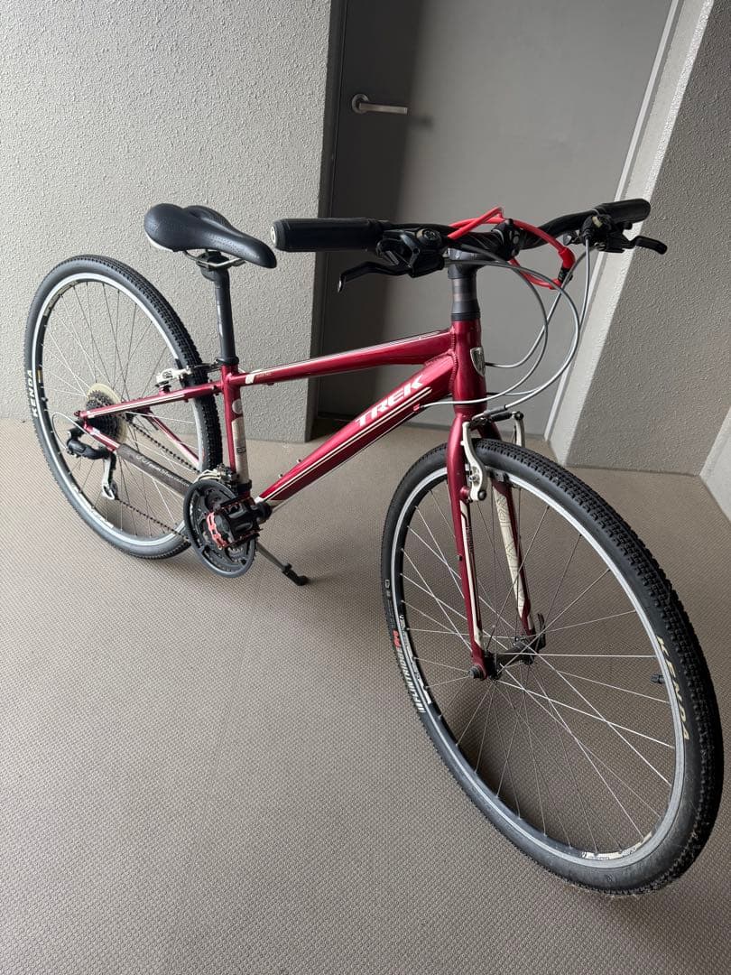 【引取限定】TREK 7.2 FX WSD 13インチレディース クロスバイク
