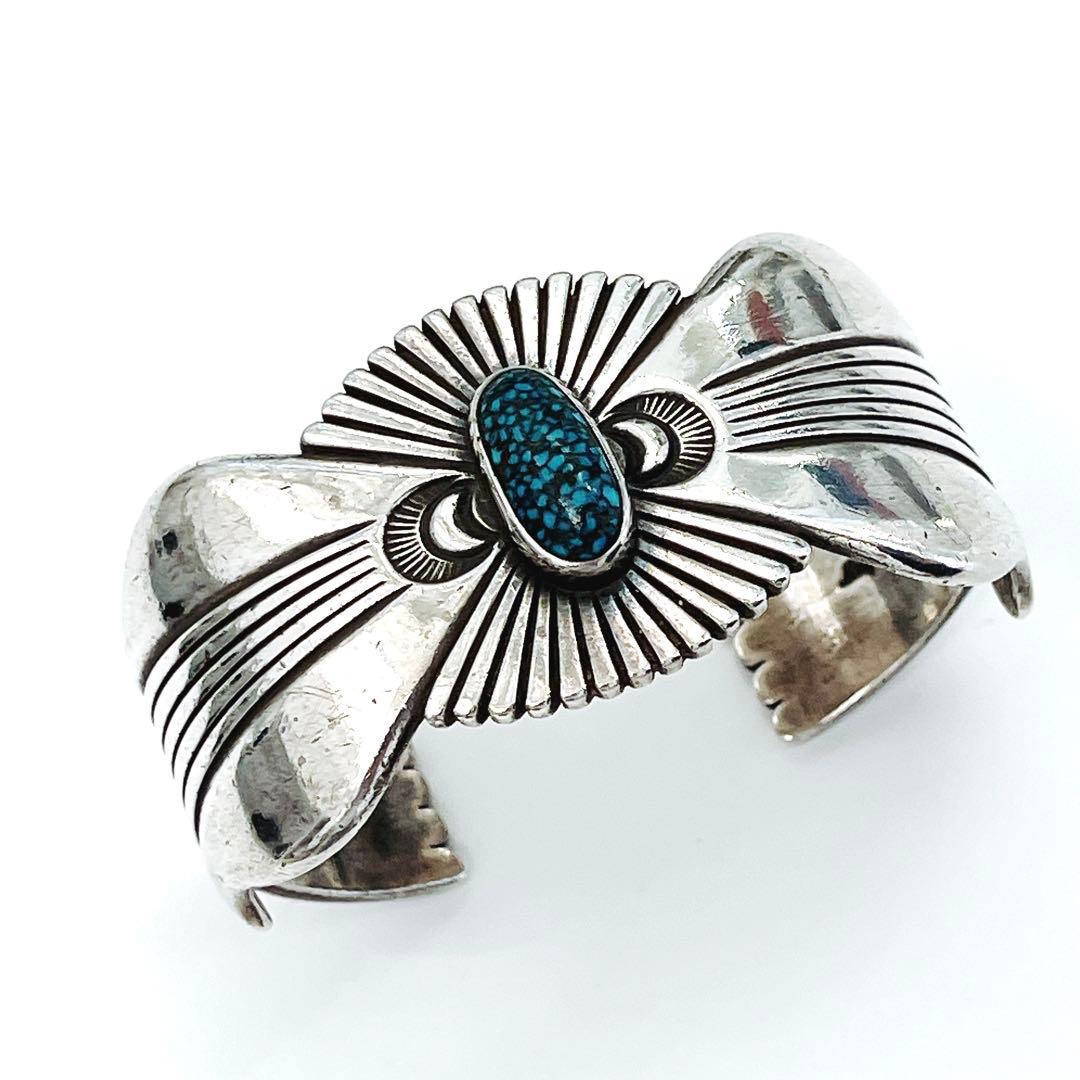 トーマス・カーティス作 バタフライバングル ランダーブルーターコイズ ナバホ族