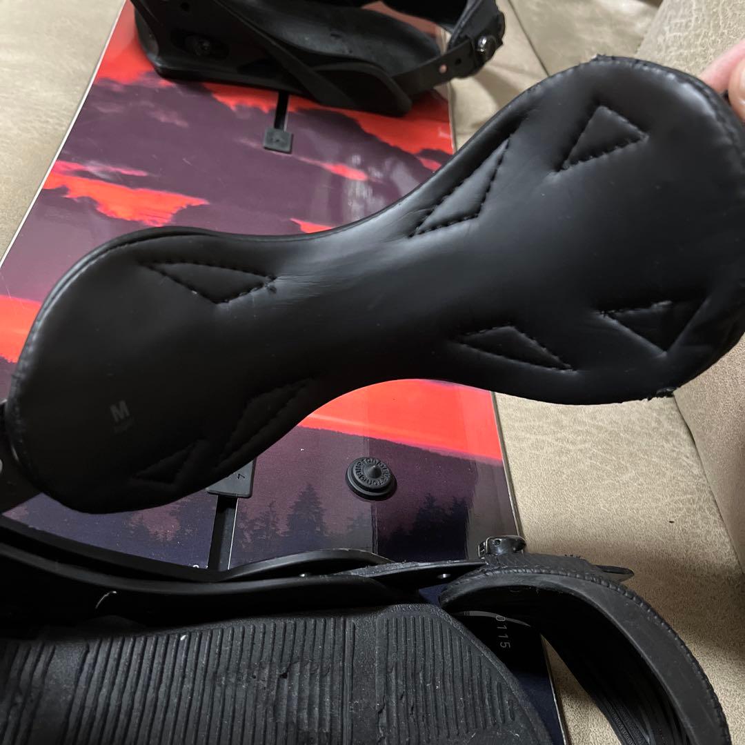 BURTON CUSTOM FV 154 × BURTON CARTEL M