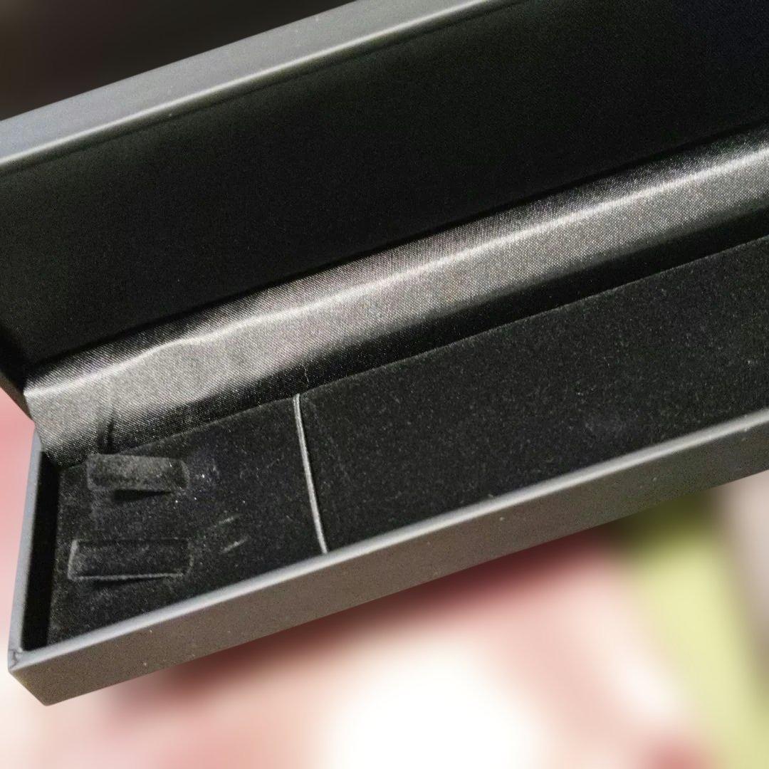 紙袋　ショッパー　ギフト　箱　プレゼント　アヴァランチ　アクセサリー　ネックレス