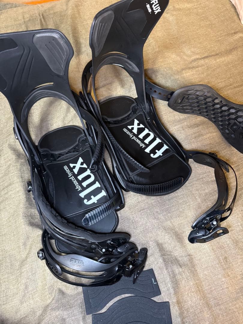 美品 限定品 FLUX DS サイズM