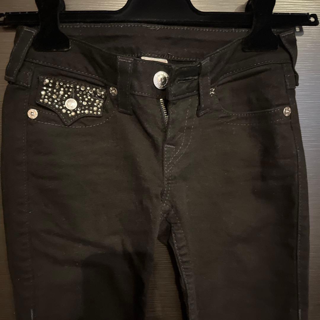 ビジュー付きブラックデニムパンツ　24