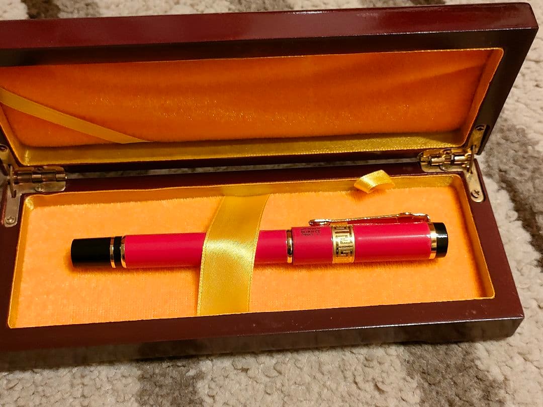 値下げ！パーカー　ソネット　万年筆 ゴールド雷紋装飾 木製ケース付き　フランス製