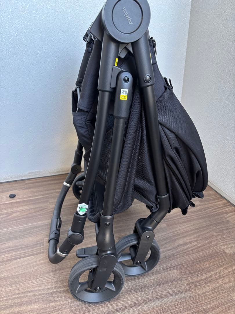 2023年モデル　新品級　アップリカ　ルーチェフリー　ベビーカー　説明書有❗️