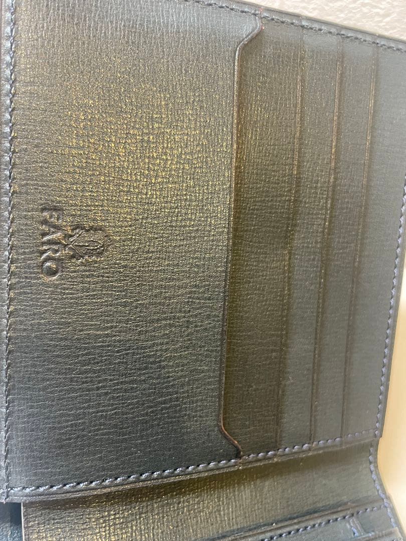 【新品未使用】FARO 二つ折り財布　ダークネイビー