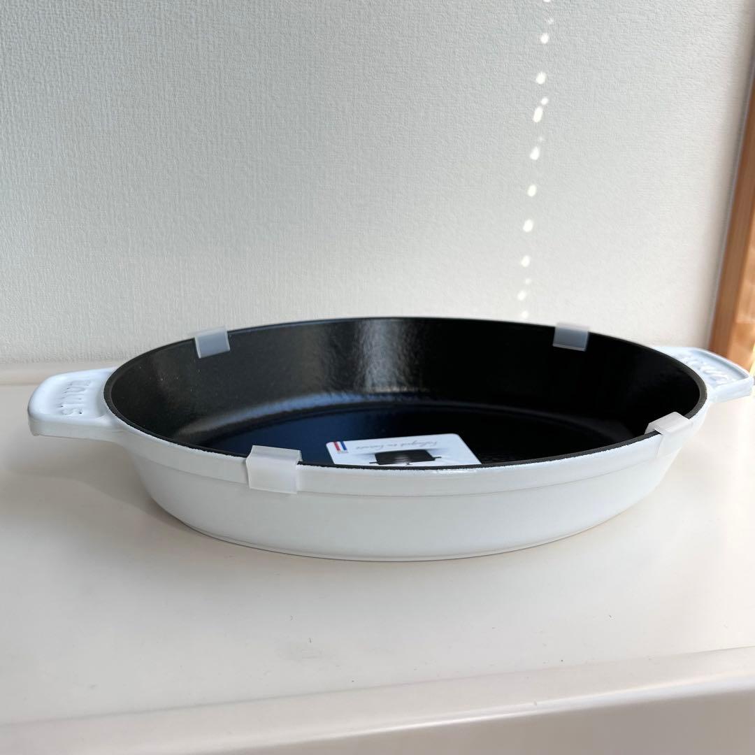 新品　ストウブ　オーバル　ホットプレート　ホワイト　23cm ブラスノブ