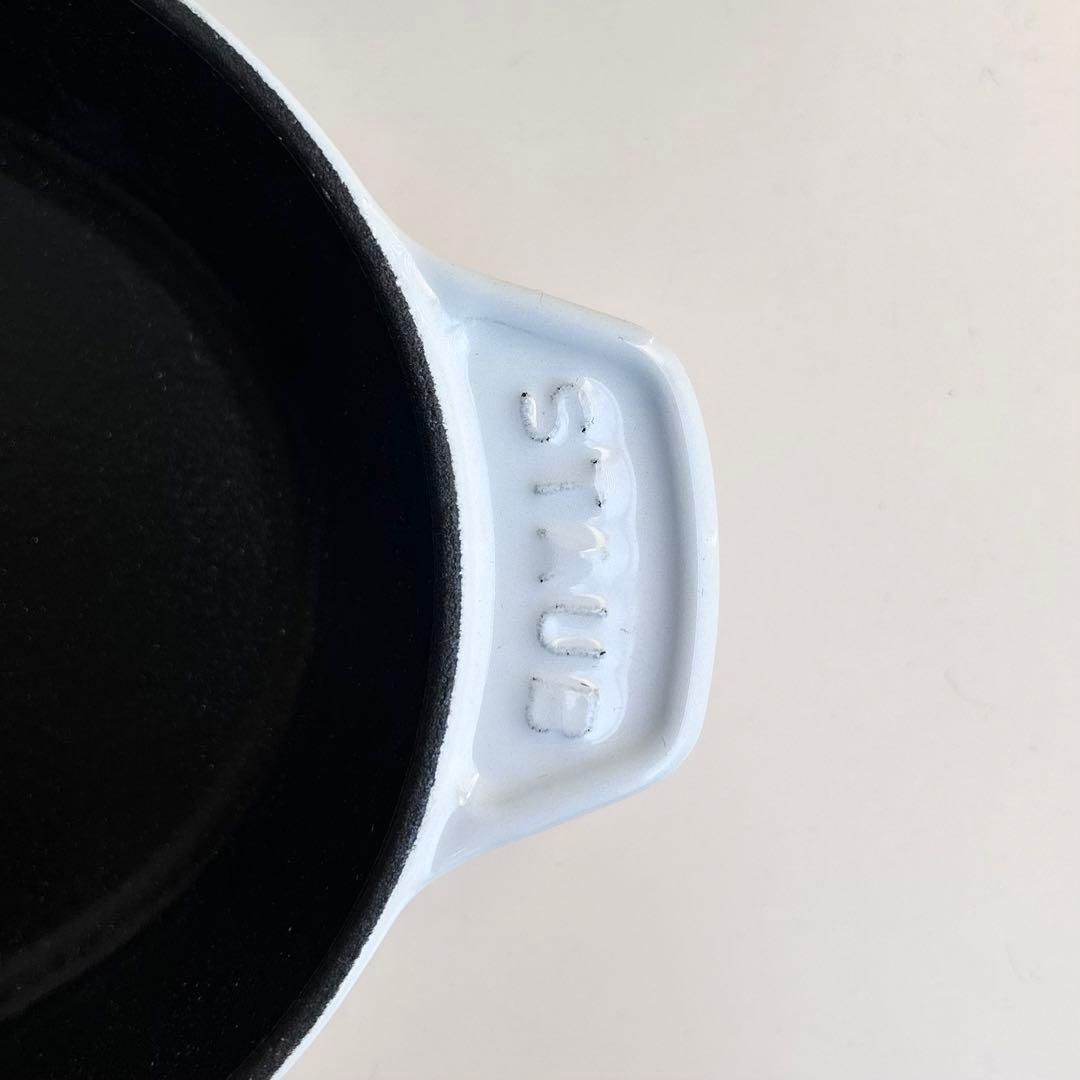 新品　ストウブ　オーバル　ホットプレート　ホワイト　23cm ブラスノブ