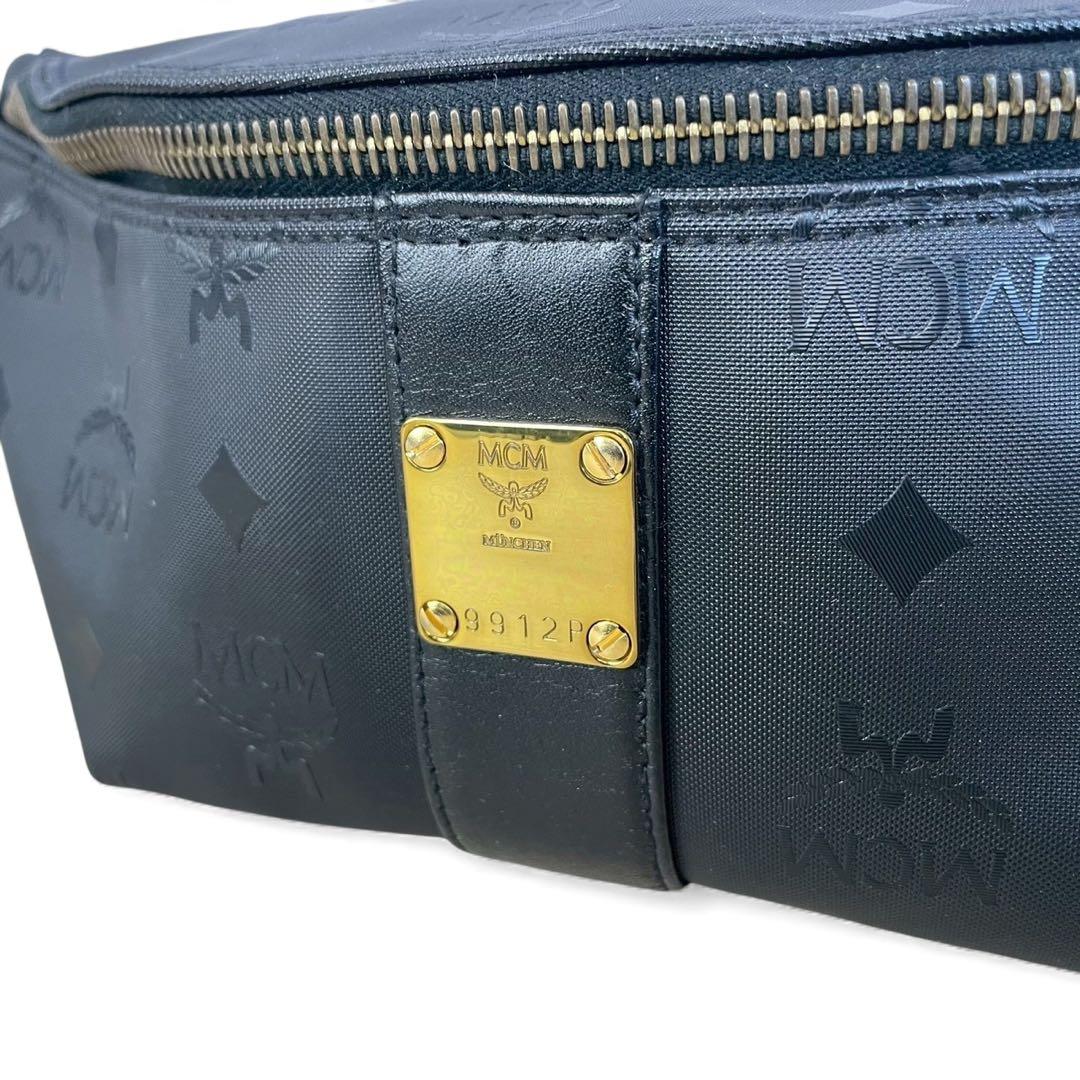 美品　MCM ボディバッグ　ヴィセトス柄　モノグラム　ブラック　ウエストバッグ