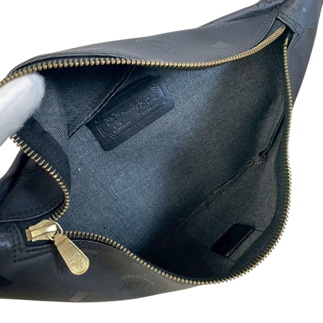 美品　MCM ボディバッグ　ヴィセトス柄　モノグラム　ブラック　ウエストバッグ