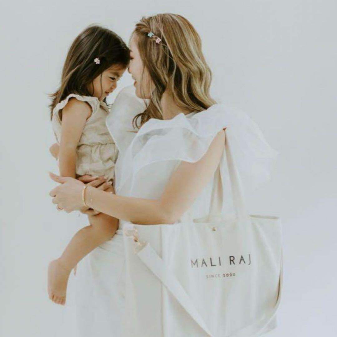 【美品‼️】マリライ ファミリーバッグ マザーズバッグ アイボリー ポーチ付き