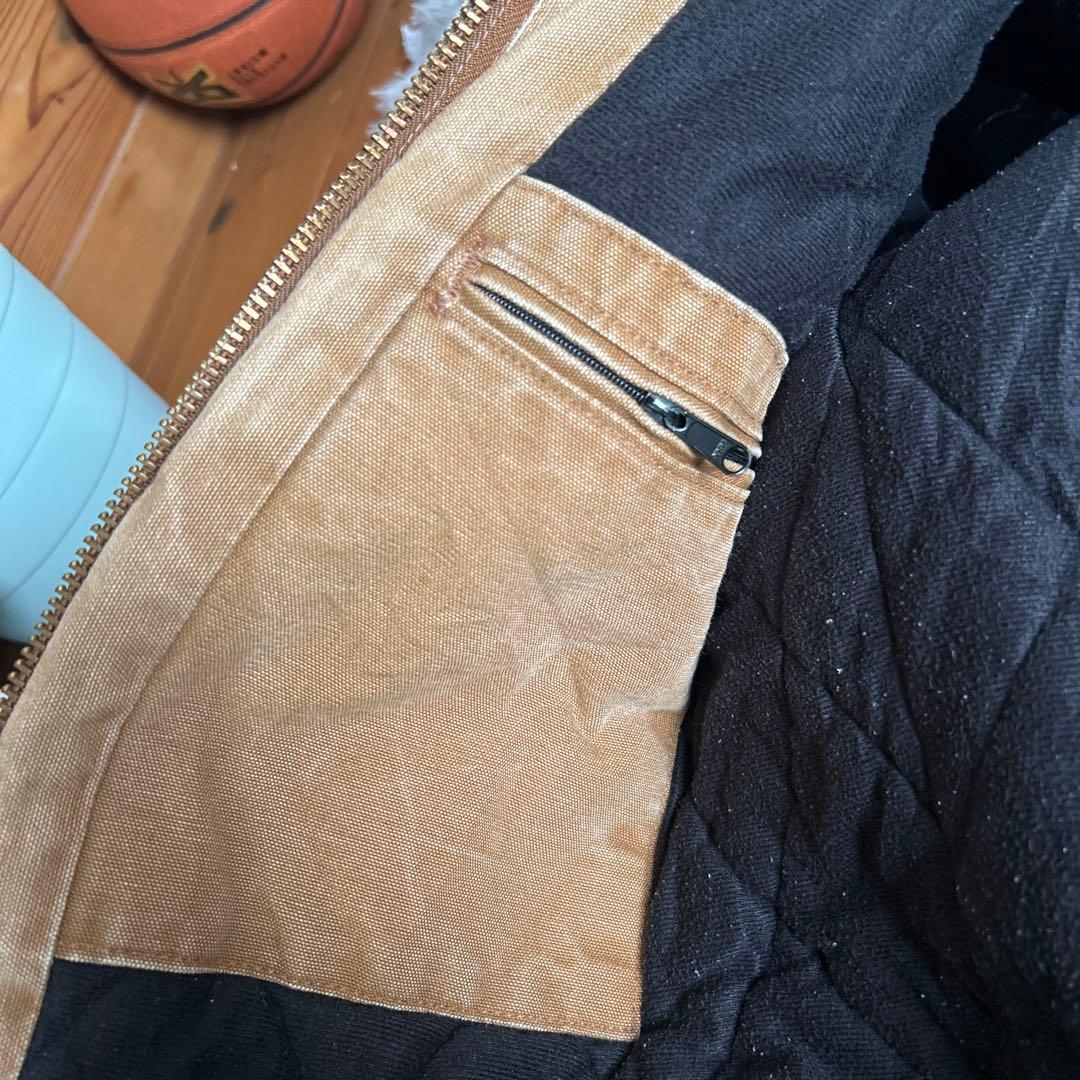 Carhartt トラックジャケット