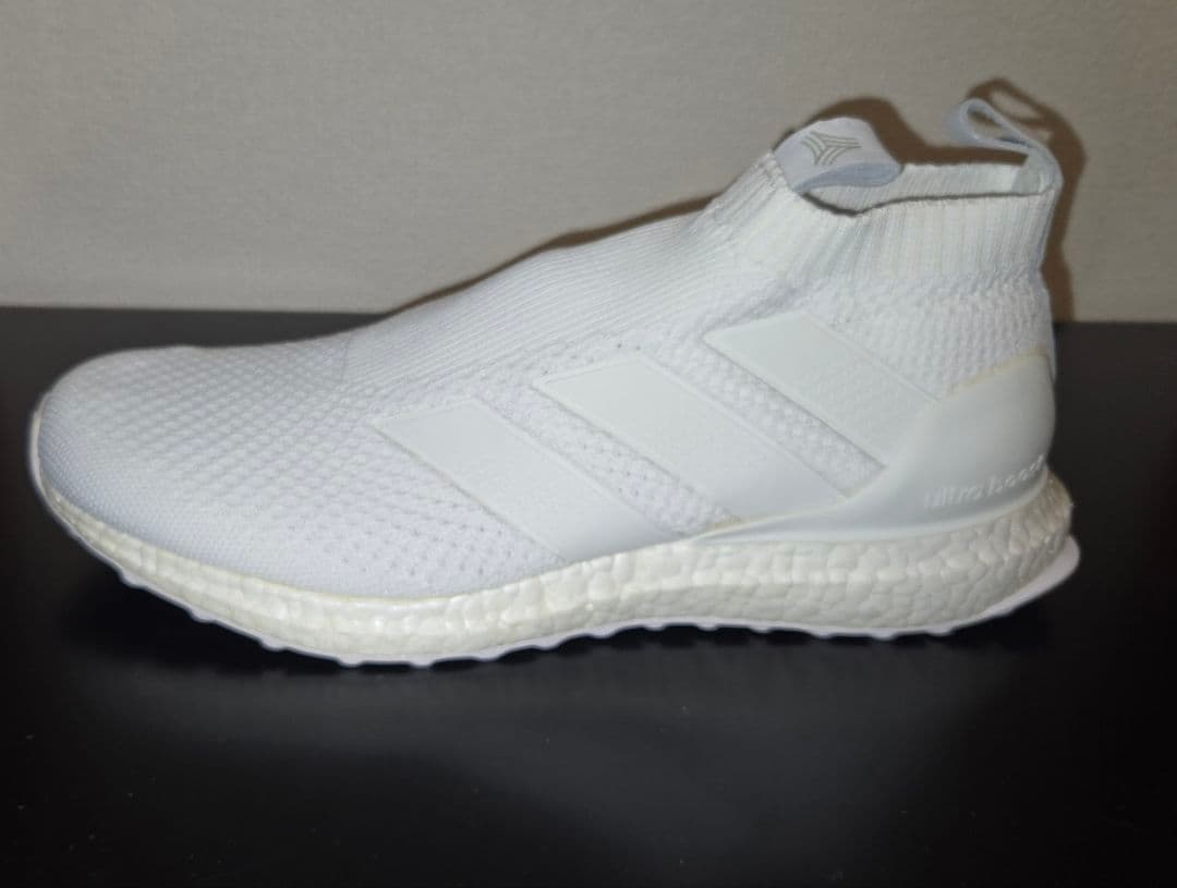 ace 16 pure control Ultra Boost ホワイト