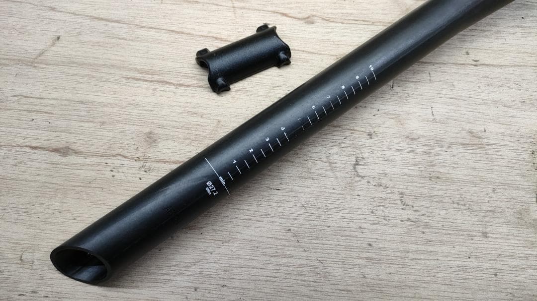 ■カーボンシートポスト　φ27.2■RE8　アルテグラグレード■