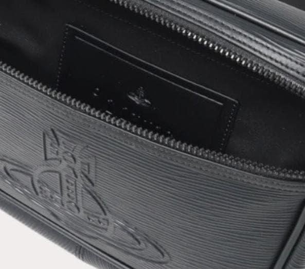 【新品未使用】Vivienne Westwood ボディバッグ・ウエストポーチ