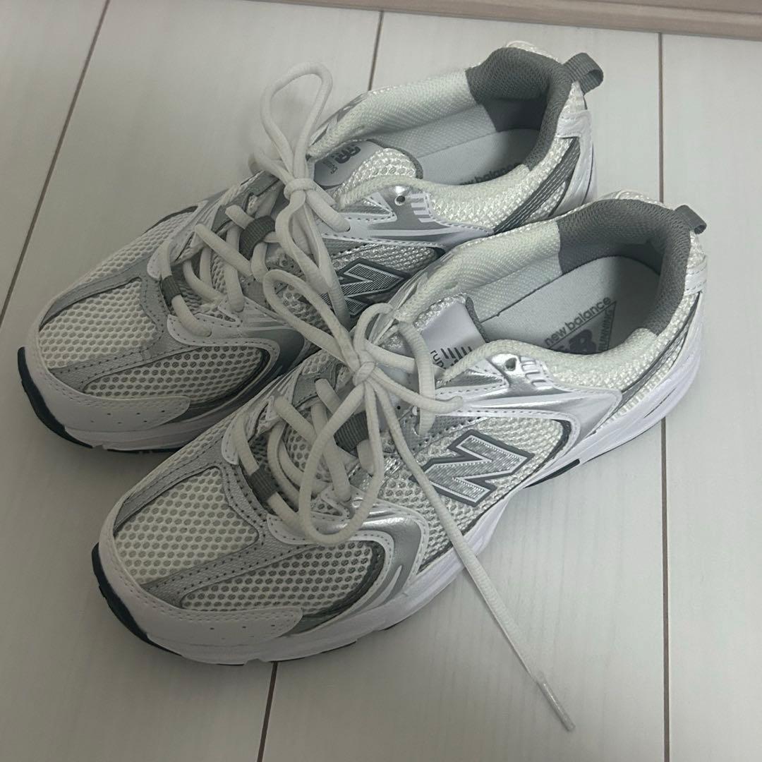 new balance 530ホワイト　24㎝