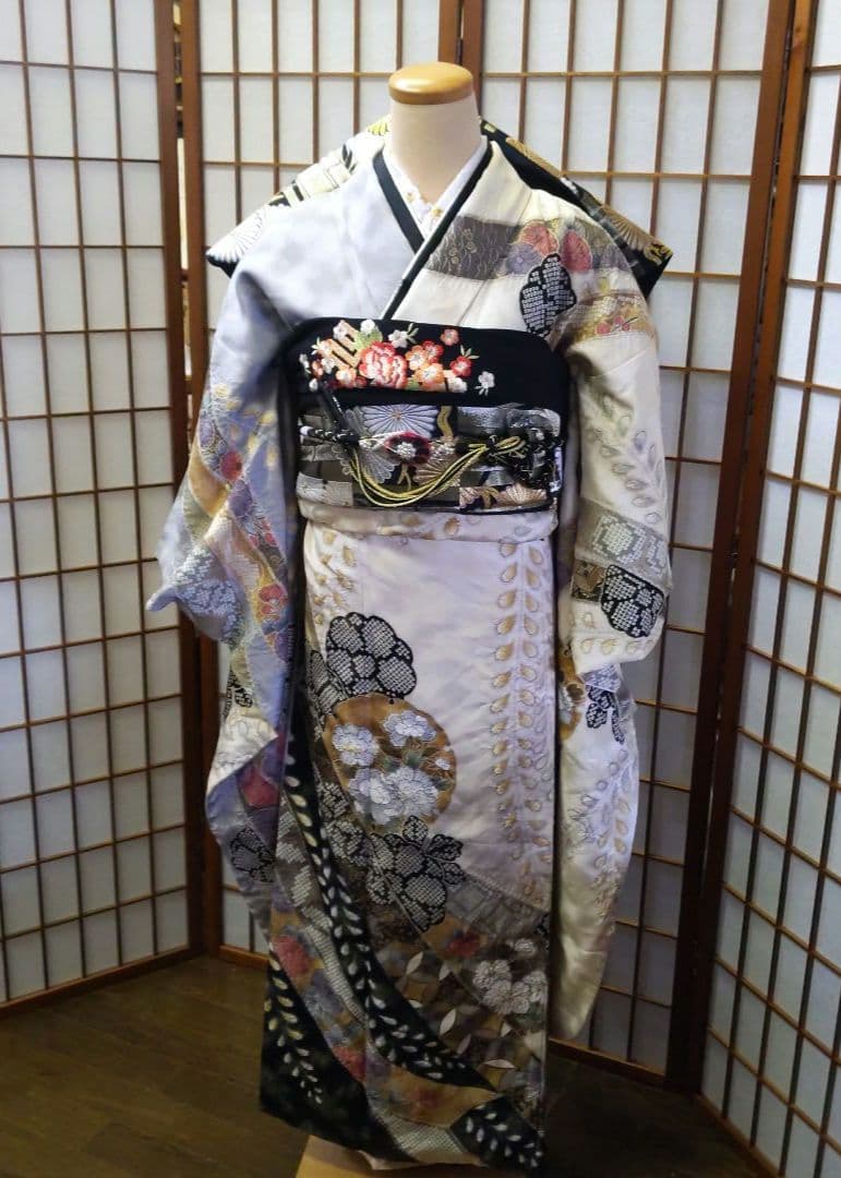 441やまと　金通し　絞り　クリーム灰正絹振袖6点フルセット成人式卒業式謝恩会