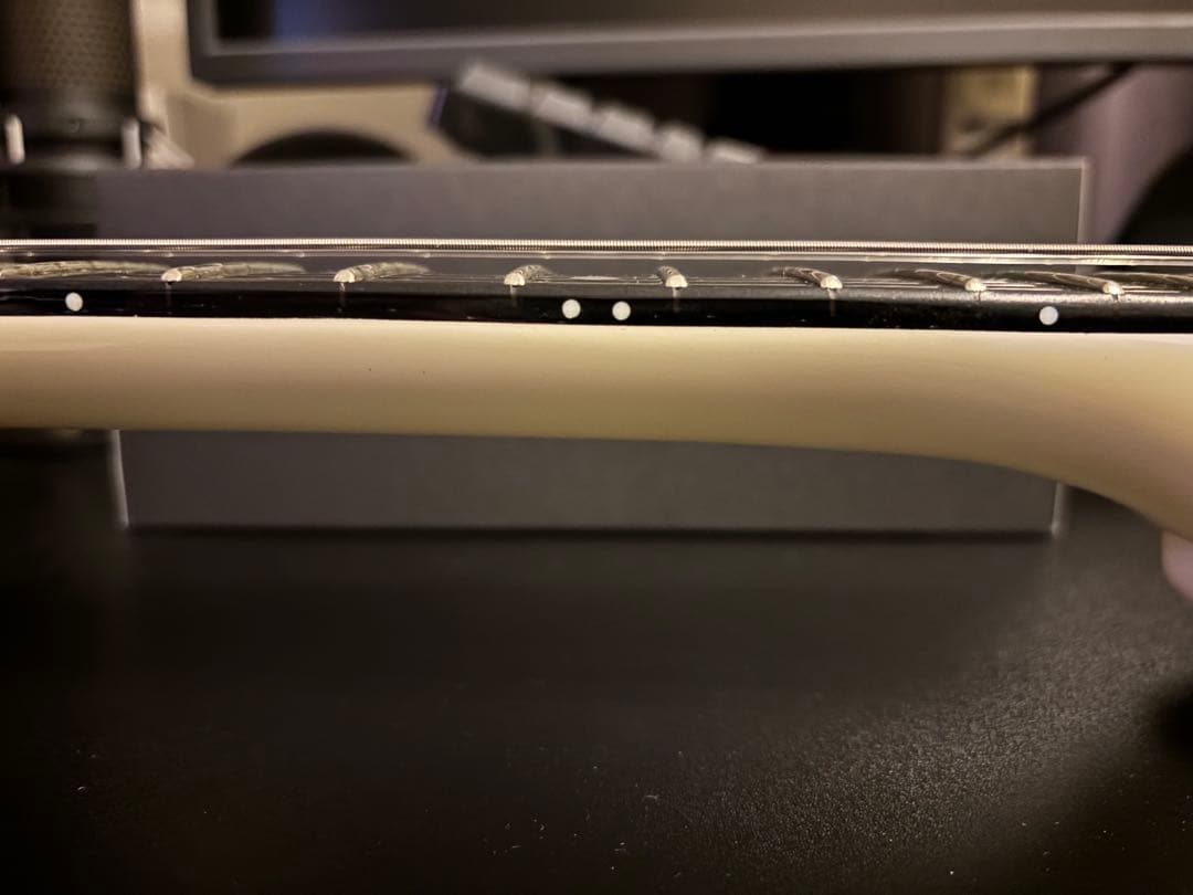 キラー・ギターズ　KG-Wishbone-V　 white