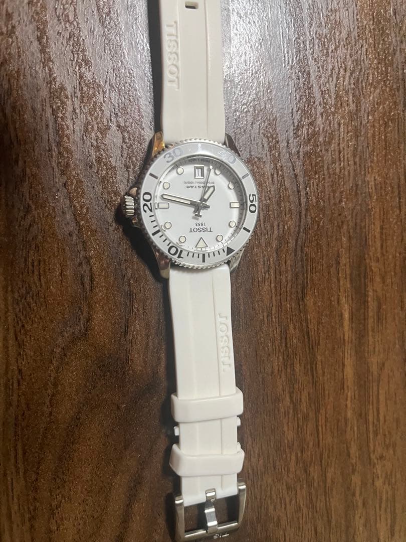 美品！！ティソ　シースター1000　36mmクォーツ　白　デイト表示　替えベルト